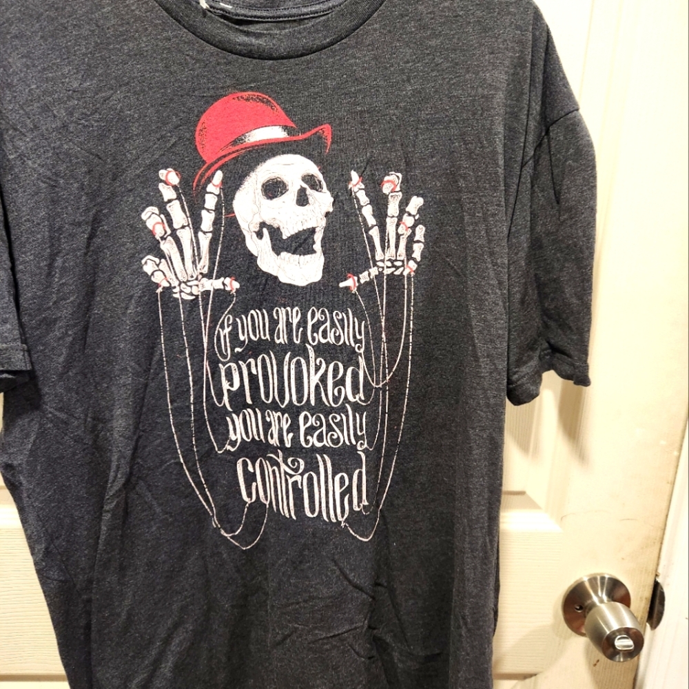 Graphic Skeleton T-Shirt - Gray